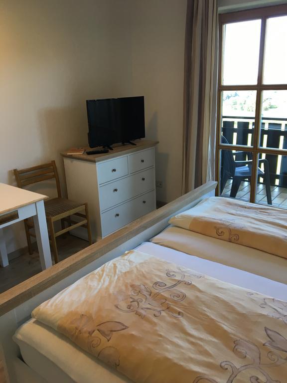 Landhaus Rassreuth เฮาเซนแบร์ก ภายนอก รูปภาพ